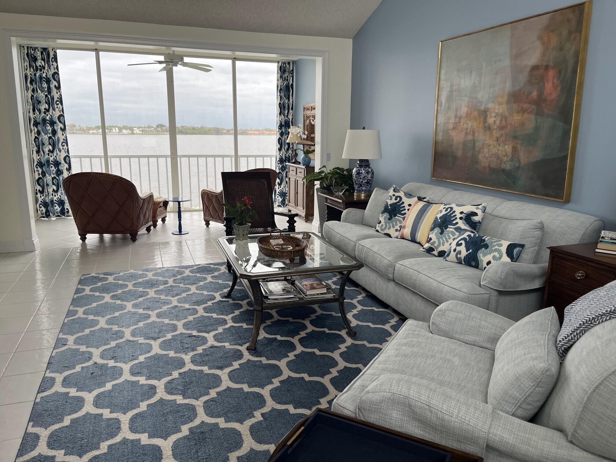 HARBOUR RIDGE YACHT & COUNTRY CLUB - Residential