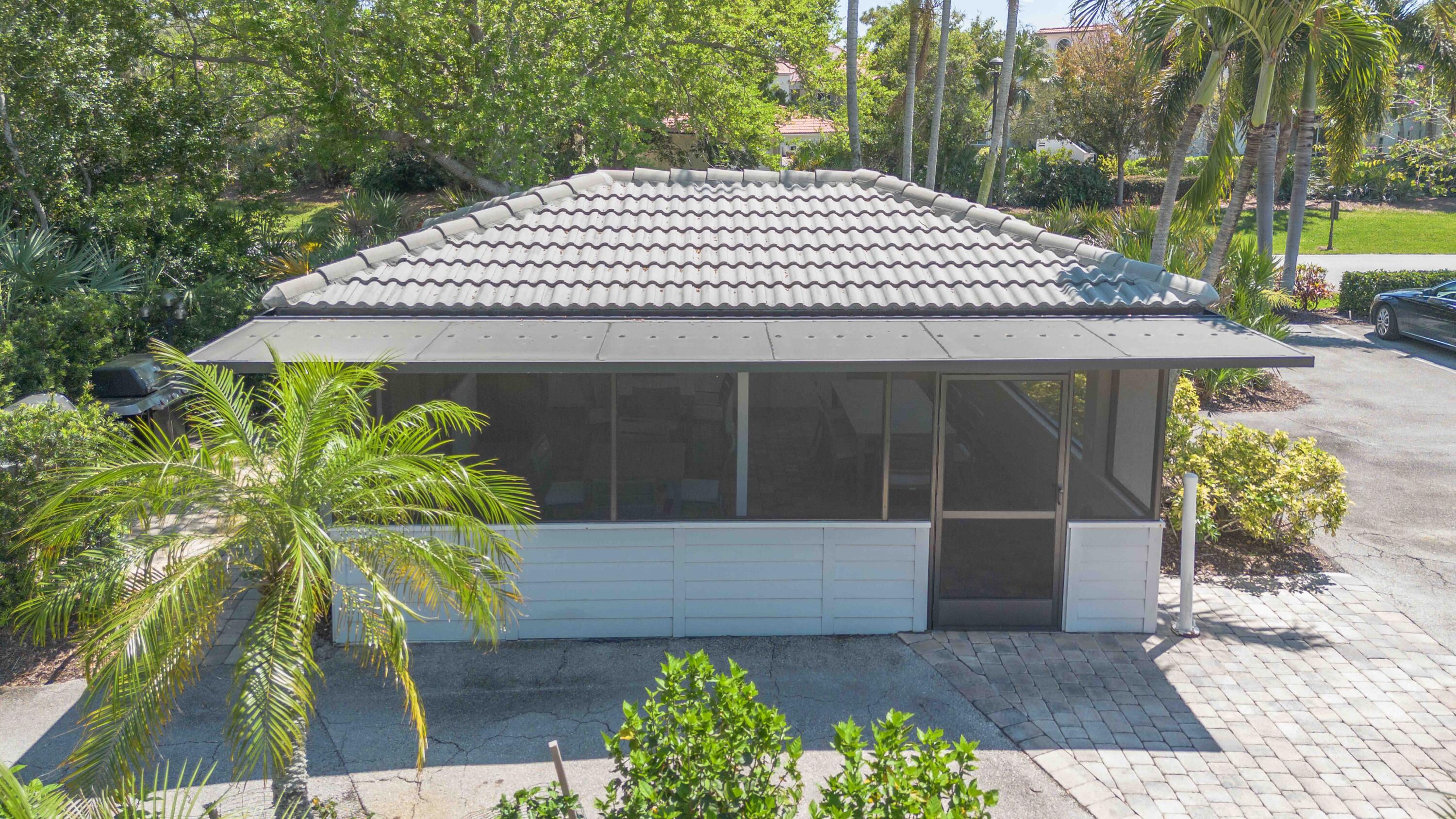 HARBOUR RIDGE YACHT & COUNTRY CLUB - Residential