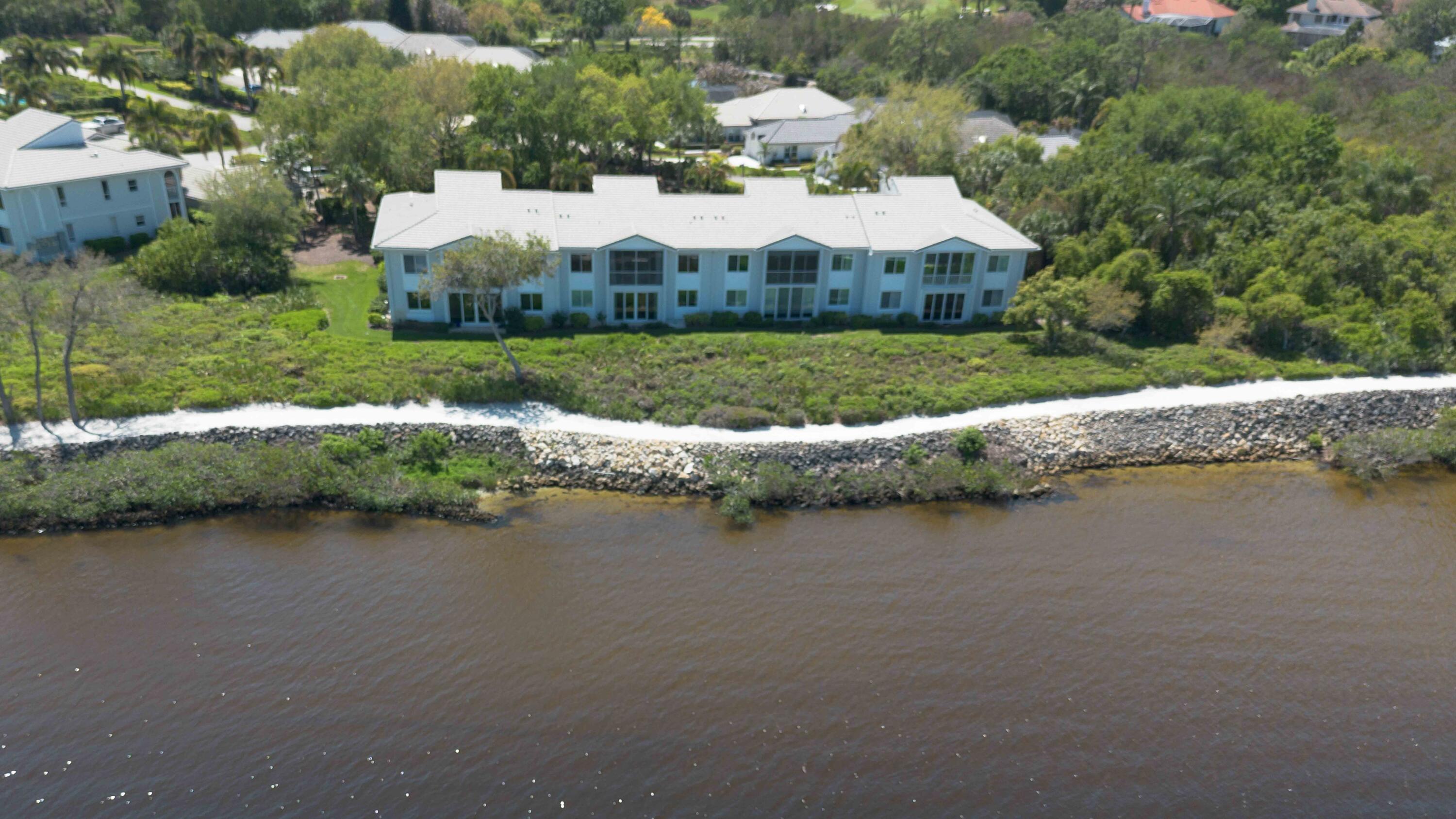 HARBOUR RIDGE YACHT & COUNTRY CLUB - Residential