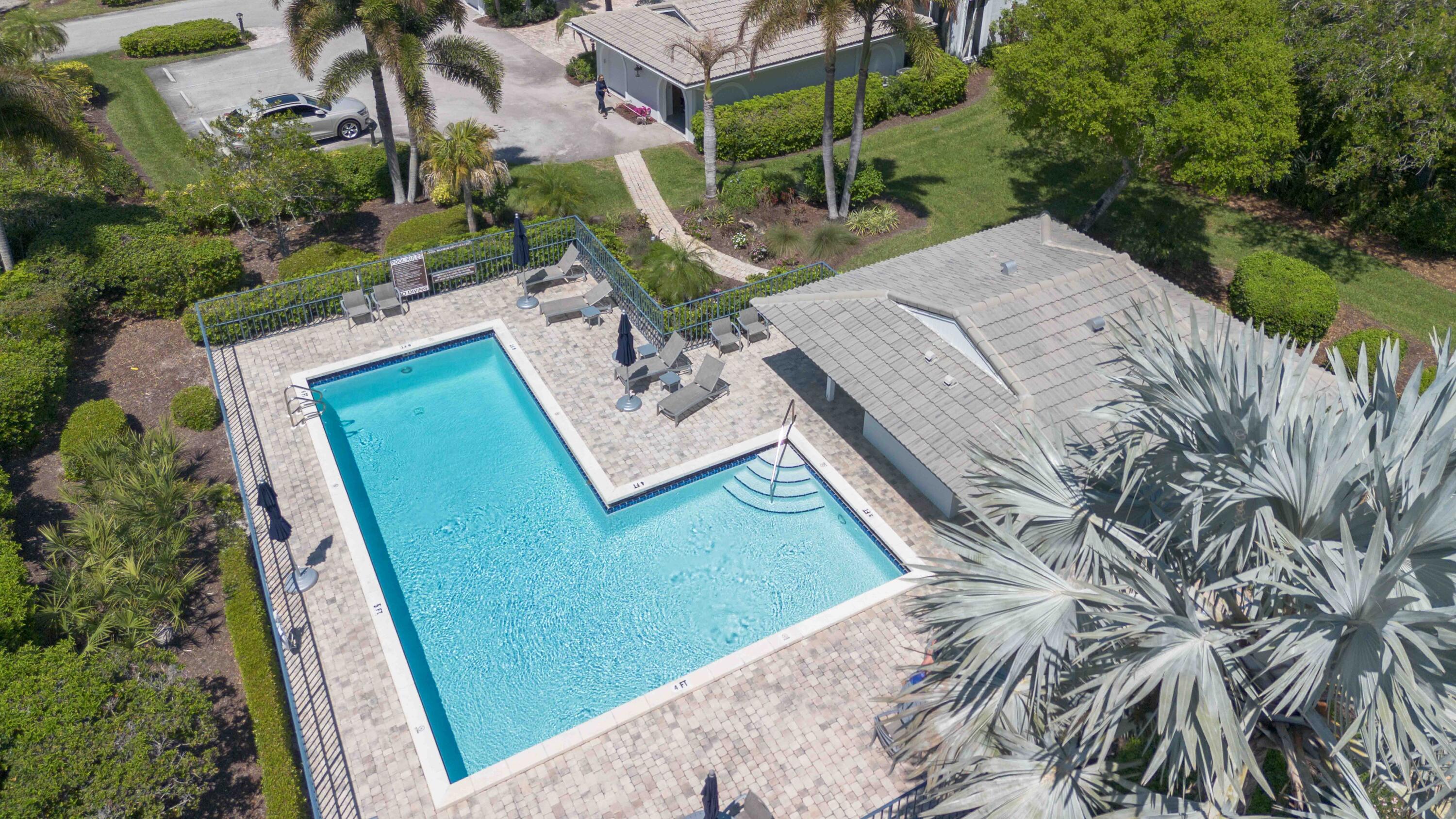 HARBOUR RIDGE YACHT & COUNTRY CLUB - Residential