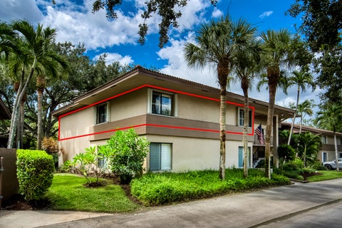 Photo of 9533 NW 2ND Place #2-L, Coral Springs, FL 33071 (MLS # B26055952)