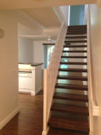 beautiful town house in great conditions and has been upgraded with tile floor, on both floors, and counter tops. It's a must see! Seasonal rent $3,500 monthly unfurnished. LA related to owner.