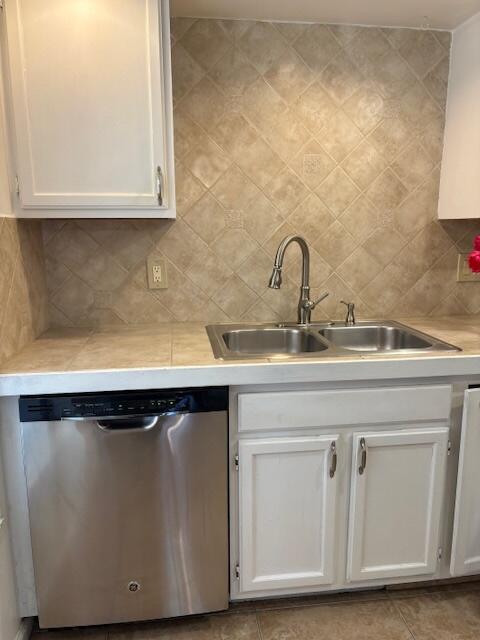 WINDWOOD - Residential Lease