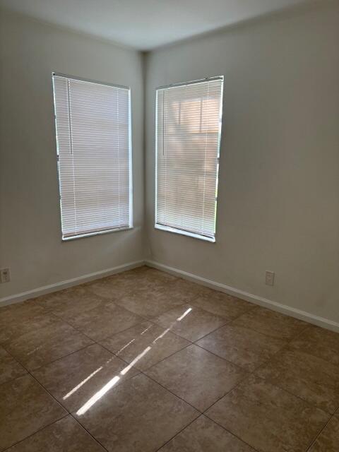 WINDWOOD - Residential Lease
