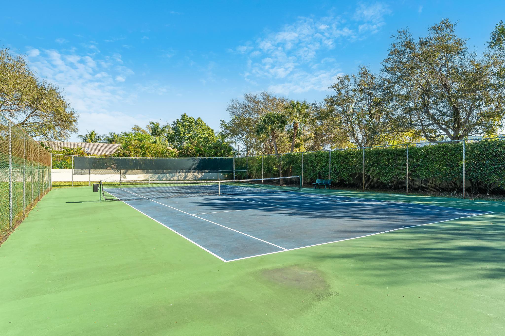 WINDWOOD - Residential Lease
