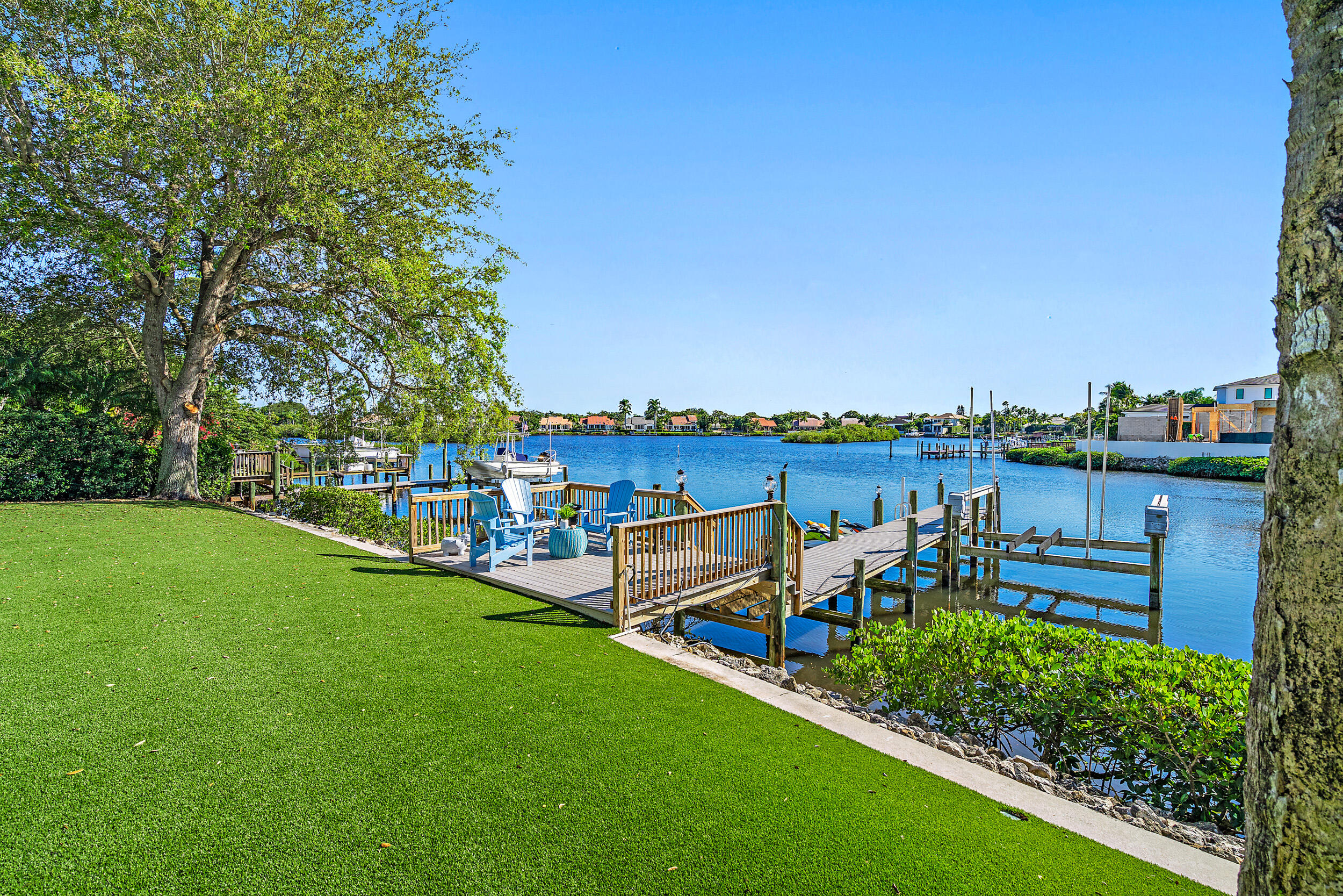 Admirals Cove - Residential