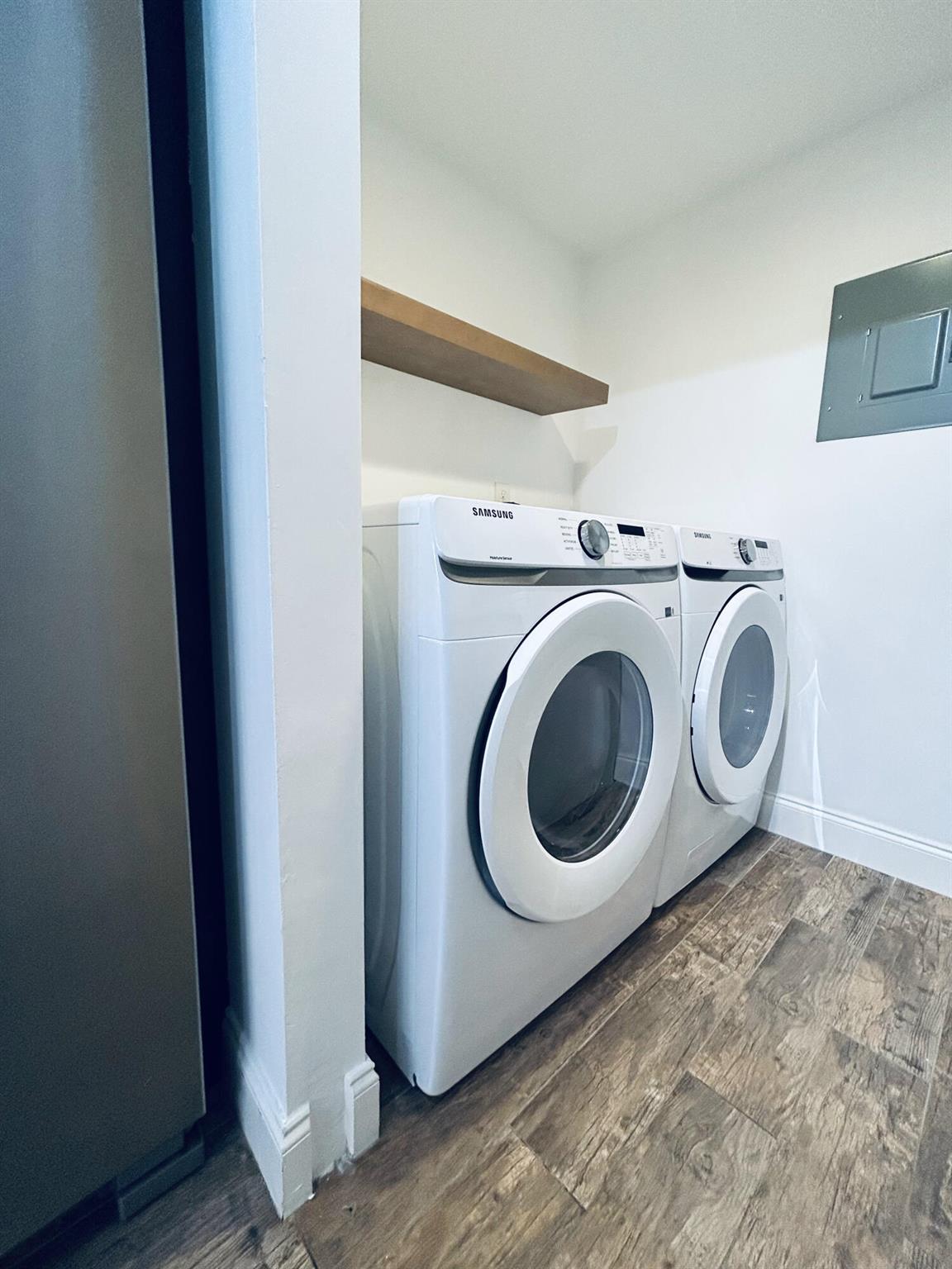 PINE RIDGE AT HAVERHILL C - Residential Lease