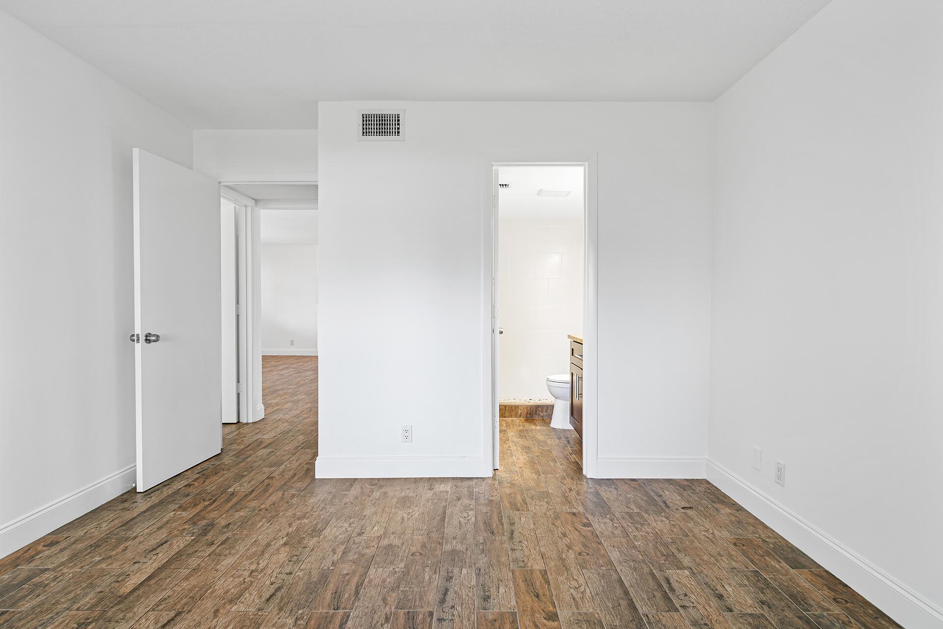 PINE RIDGE AT HAVERHILL C - Residential Lease