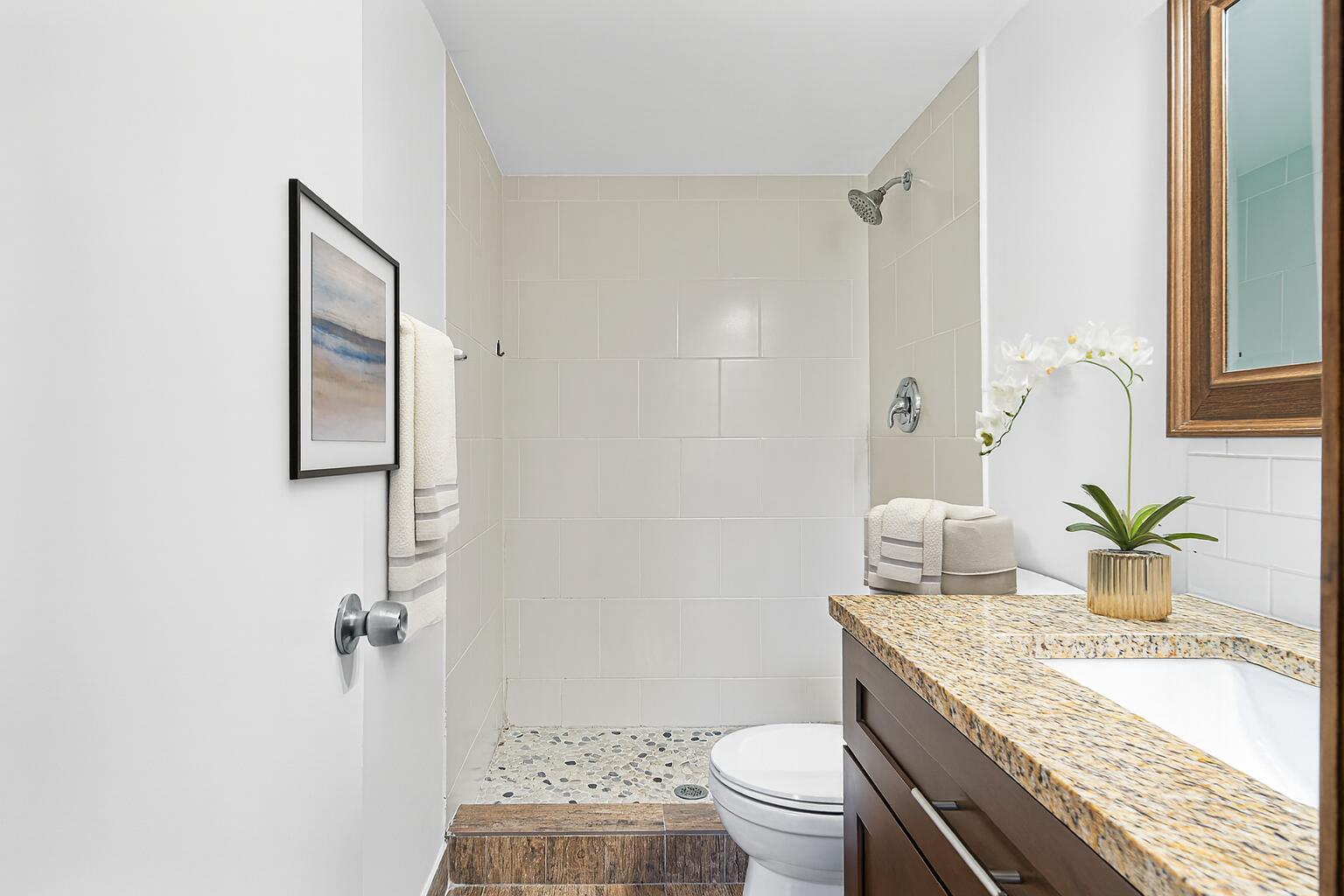 PINE RIDGE AT HAVERHILL C - Residential Lease