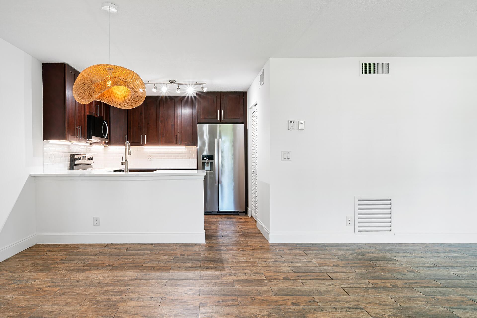 PINE RIDGE AT HAVERHILL C - Residential Lease