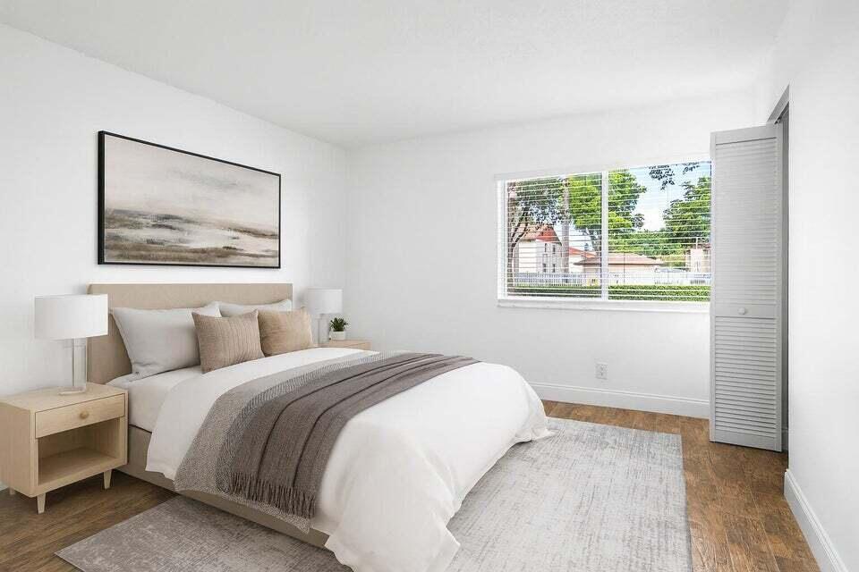 PINE RIDGE AT HAVERHILL C - Residential Lease