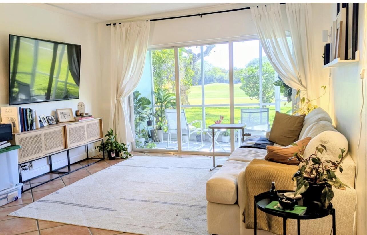 NO 9 PALM-AIRE COUNTRY CLUB - Residential Lease