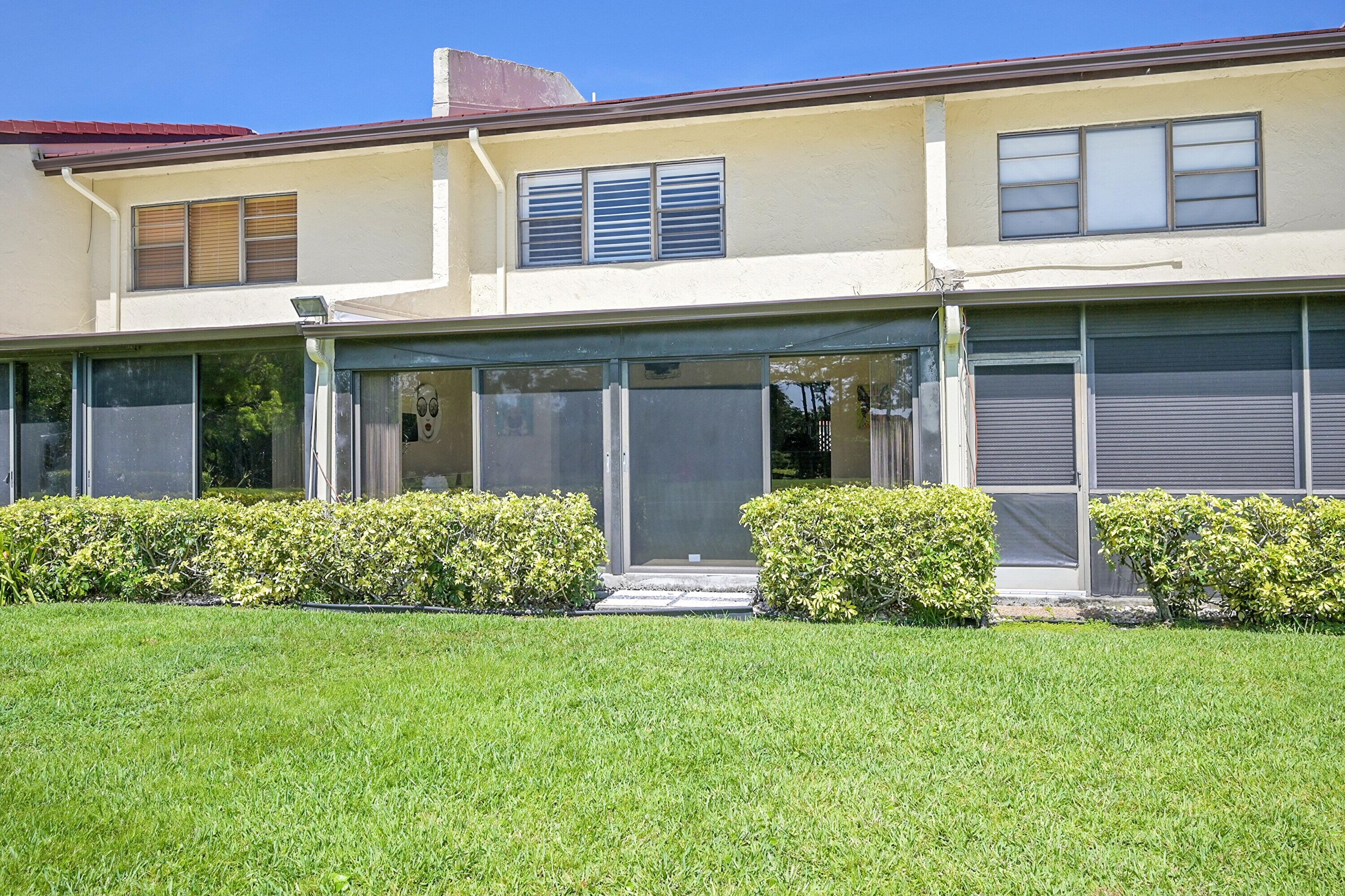 FAIRWAYS OF BOCA LAGO CONDO - Residential