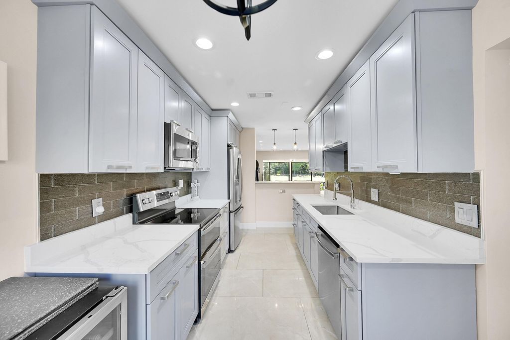 Photo of 21207 Lago Circle, Boca Raton, FL 33433 (MLS # B26008381)
