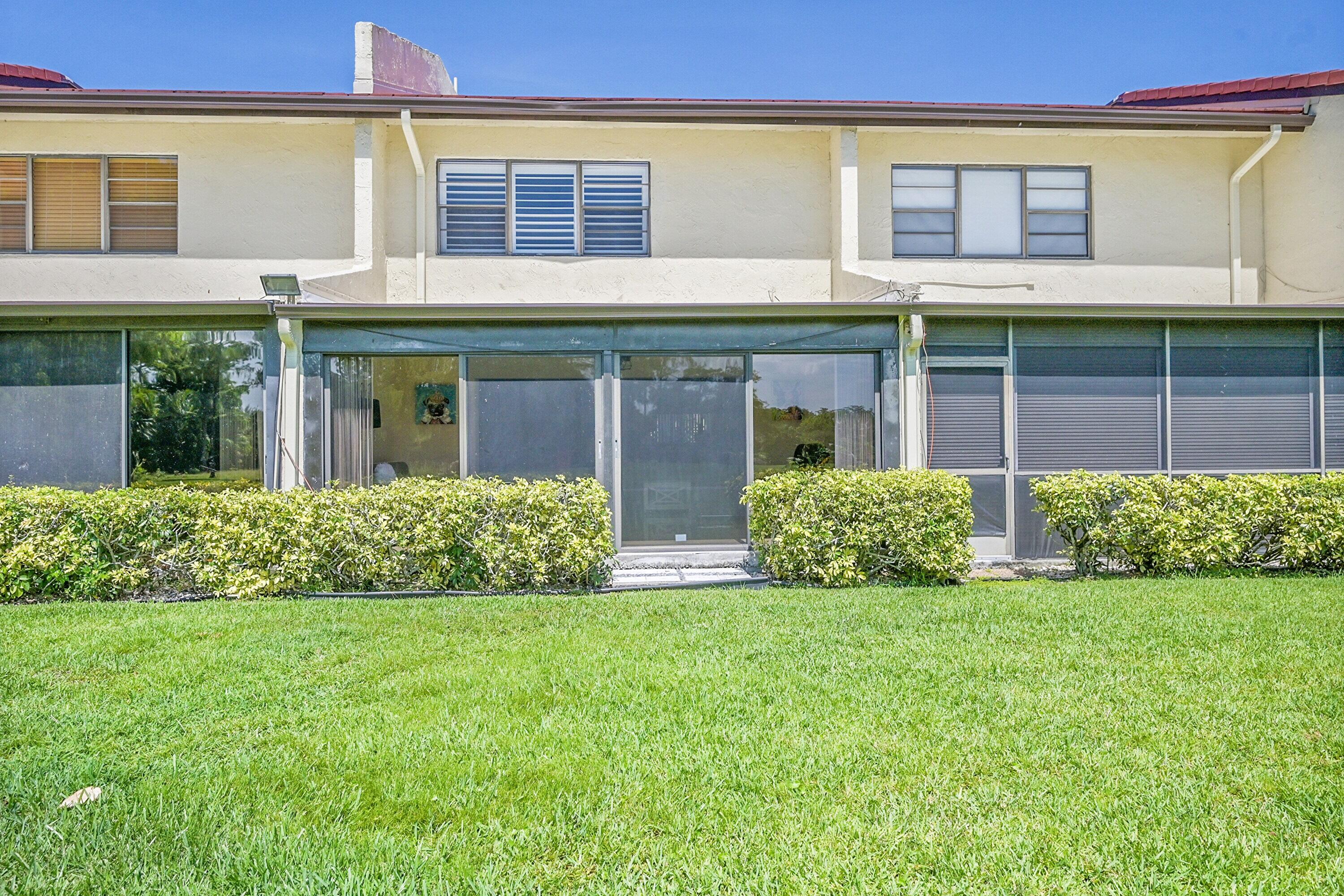 FAIRWAYS OF BOCA LAGO CONDO - Residential