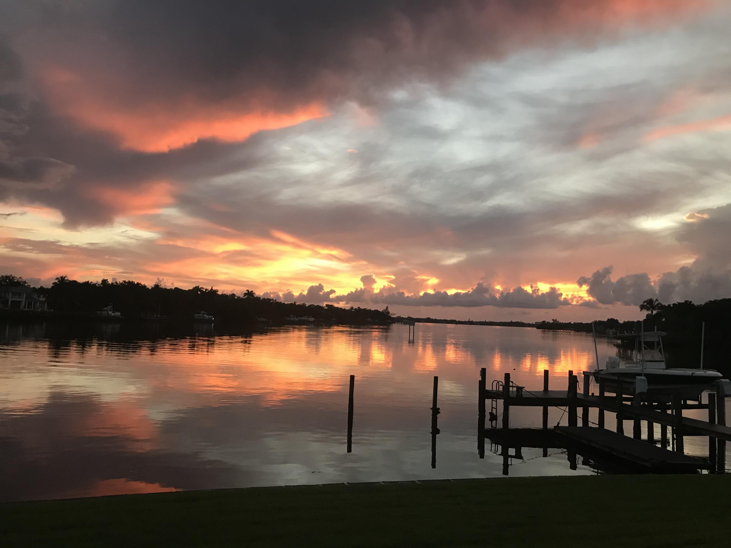 VIA RIO UNREC ON AM 90 - Residential