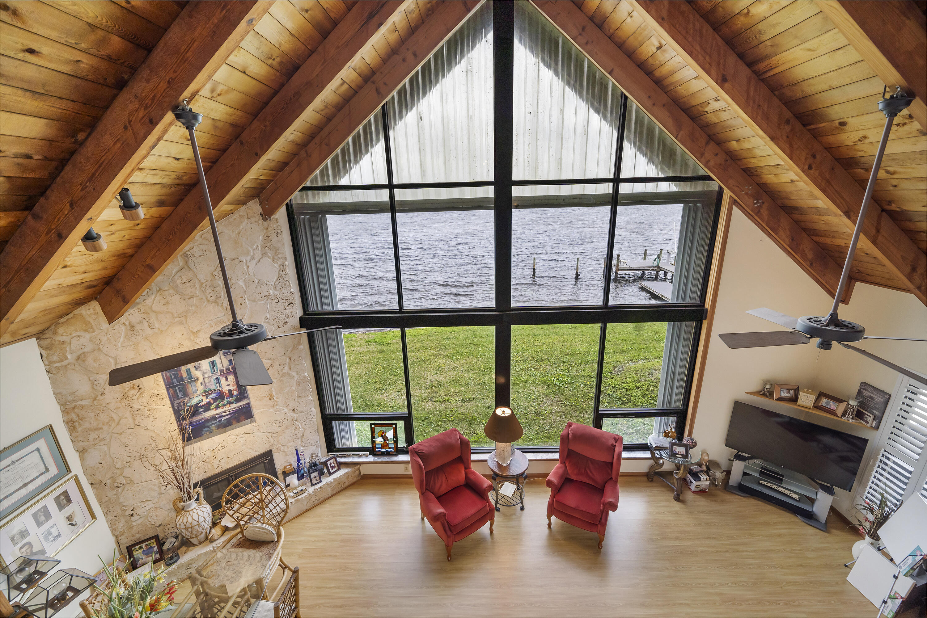 VIA RIO UNREC ON AM 90 - Residential