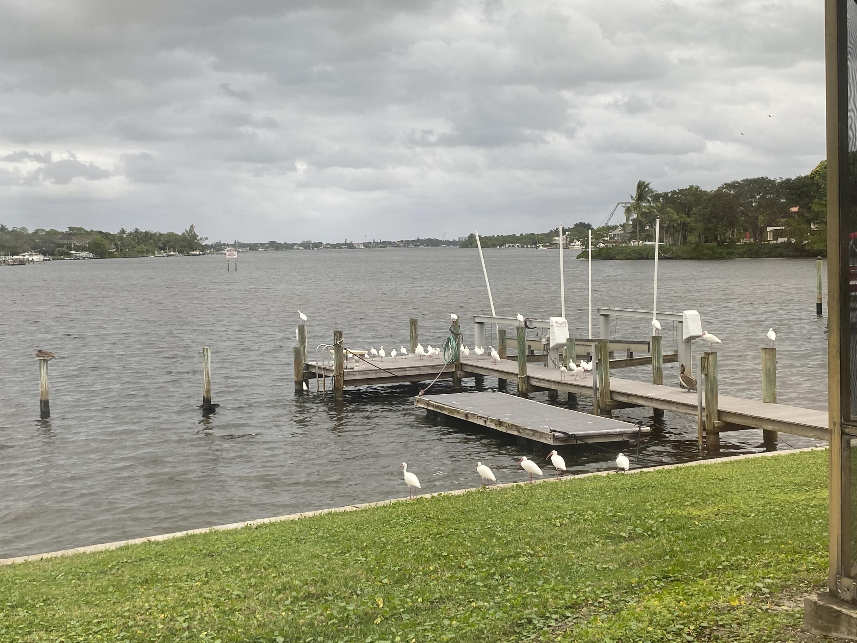 VIA RIO UNREC ON AM 90 - Residential