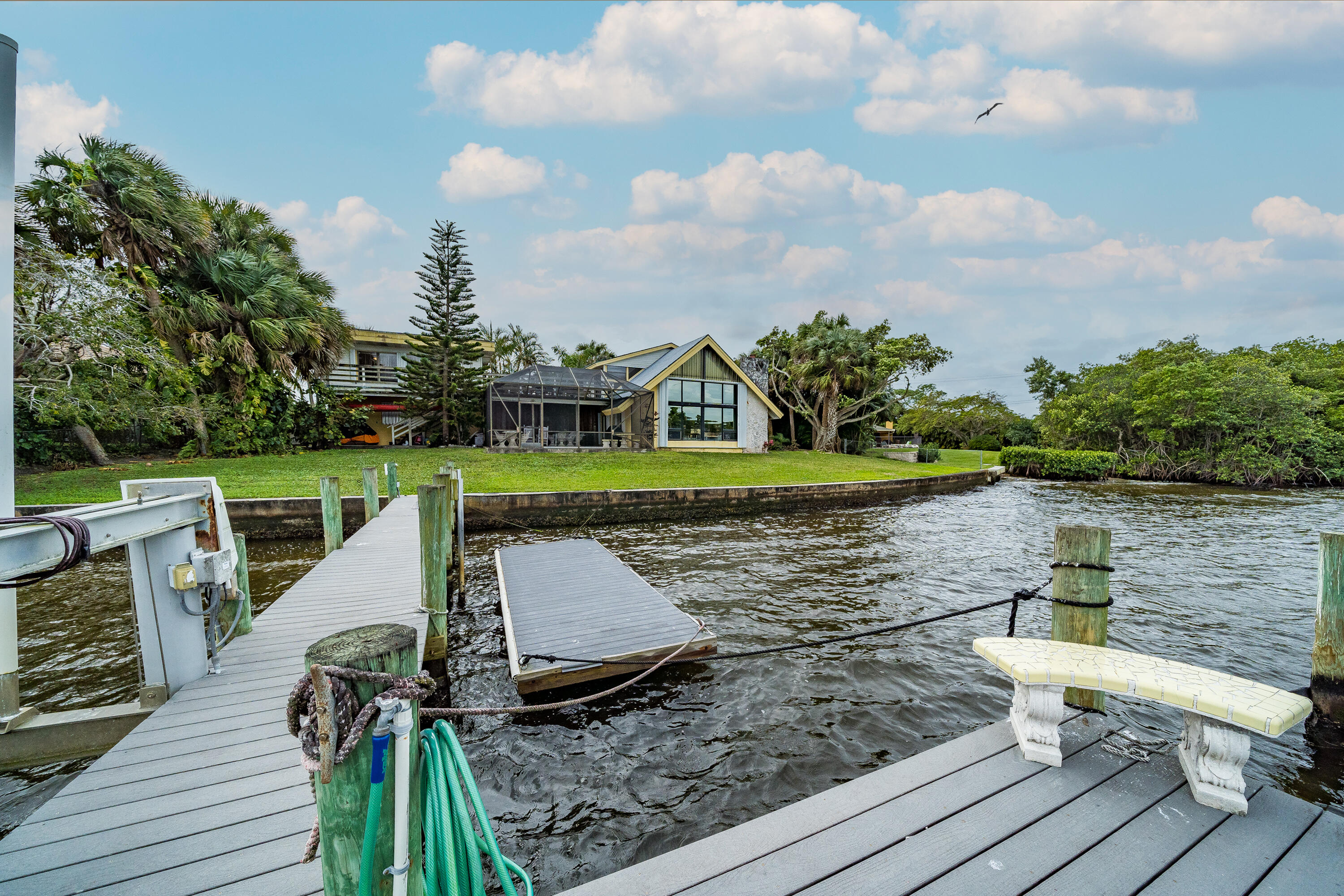 VIA RIO UNREC ON AM 90 - Residential