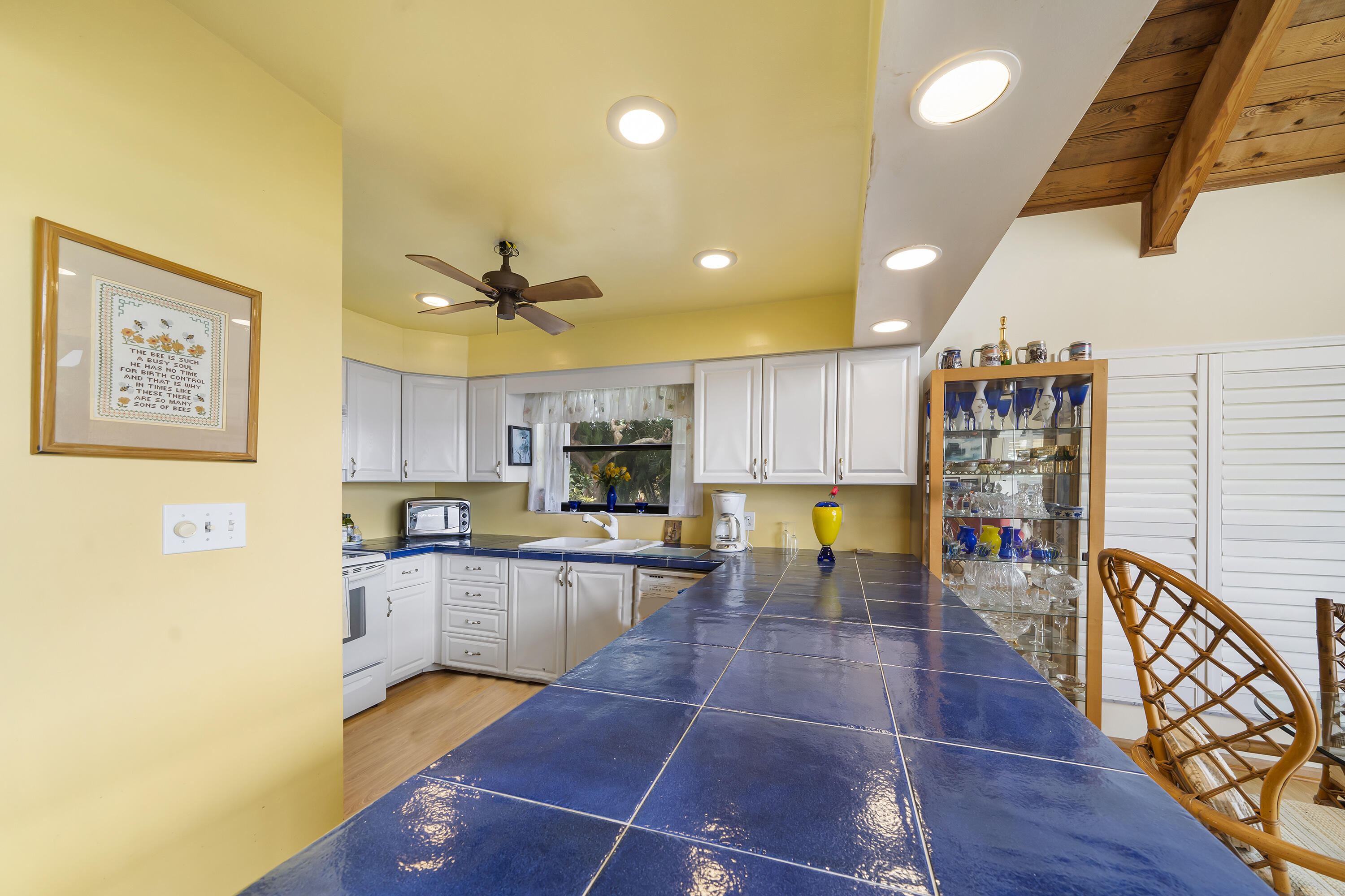 VIA RIO UNREC ON AM 90 - Residential