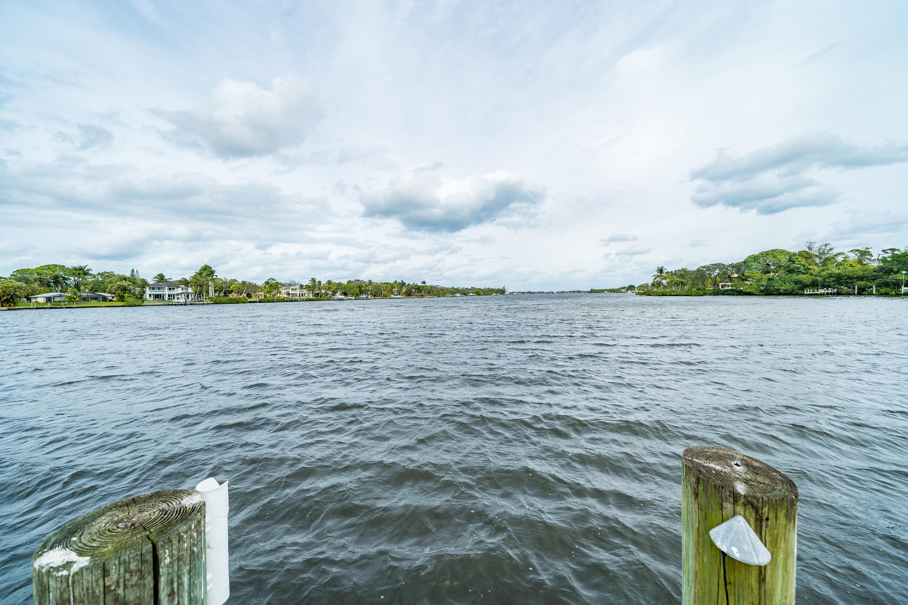 VIA RIO UNREC ON AM 90 - Residential