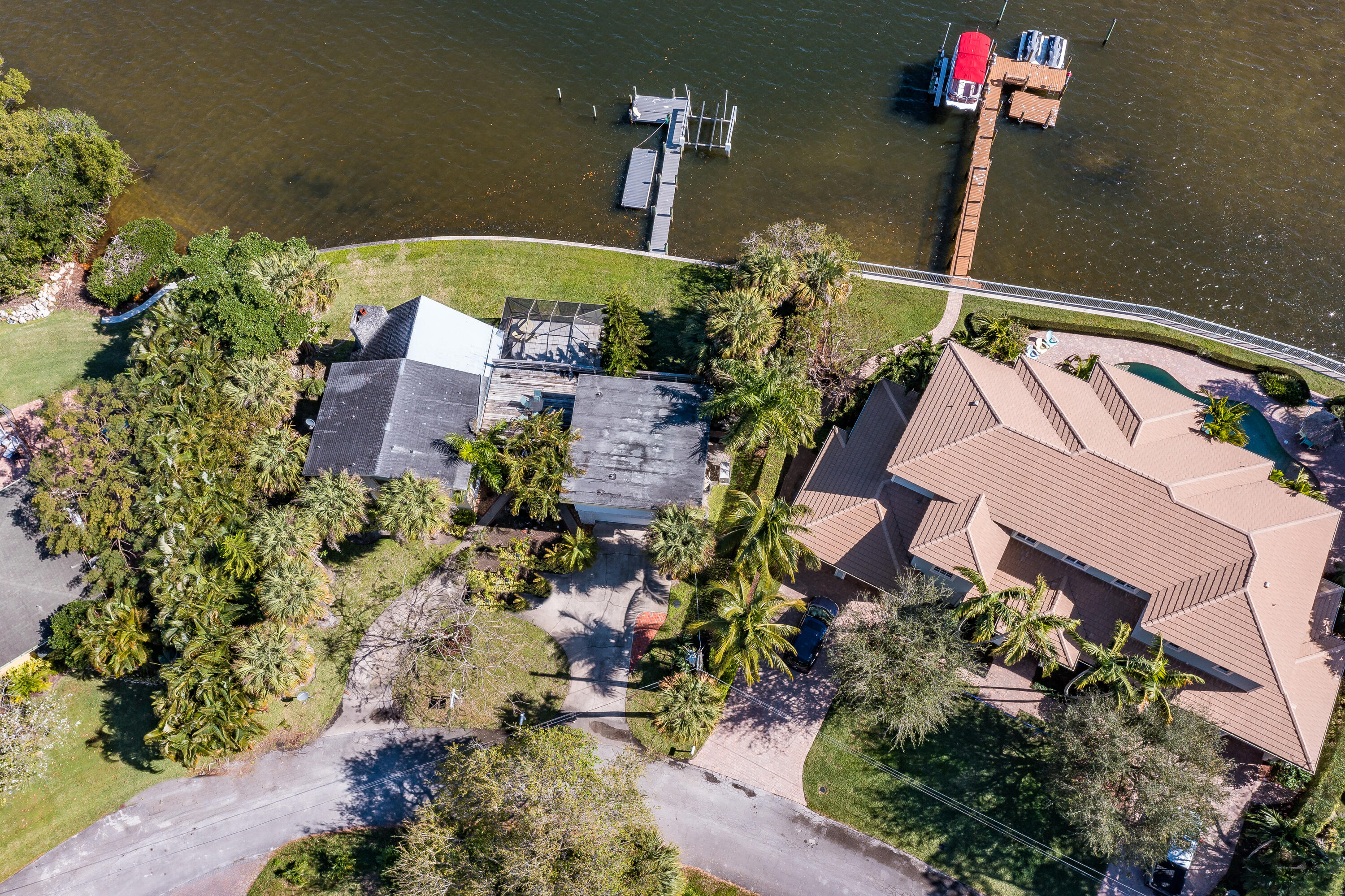 VIA RIO UNREC ON AM 90 - Residential