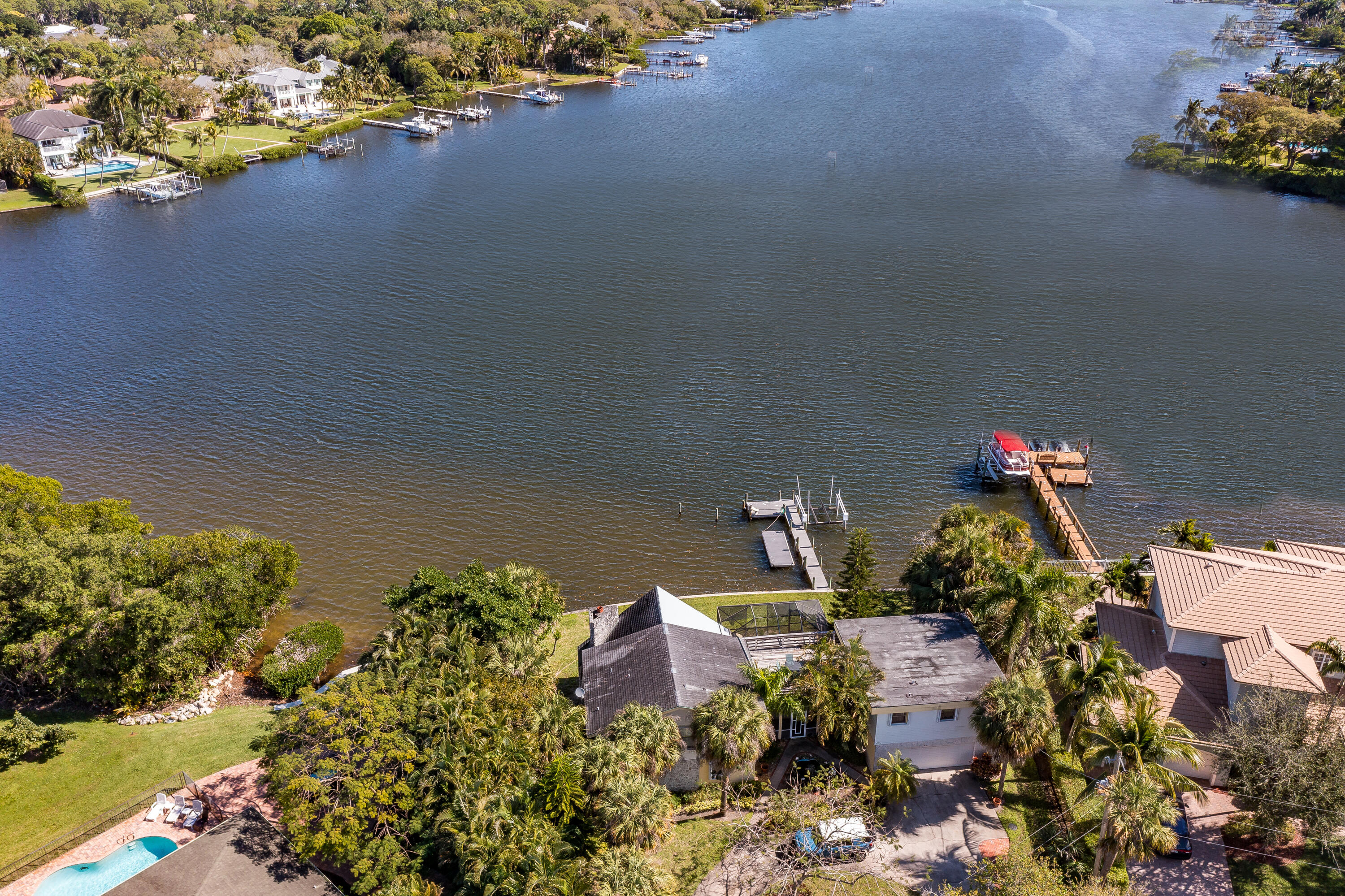 VIA RIO UNREC ON AM 90 - Residential