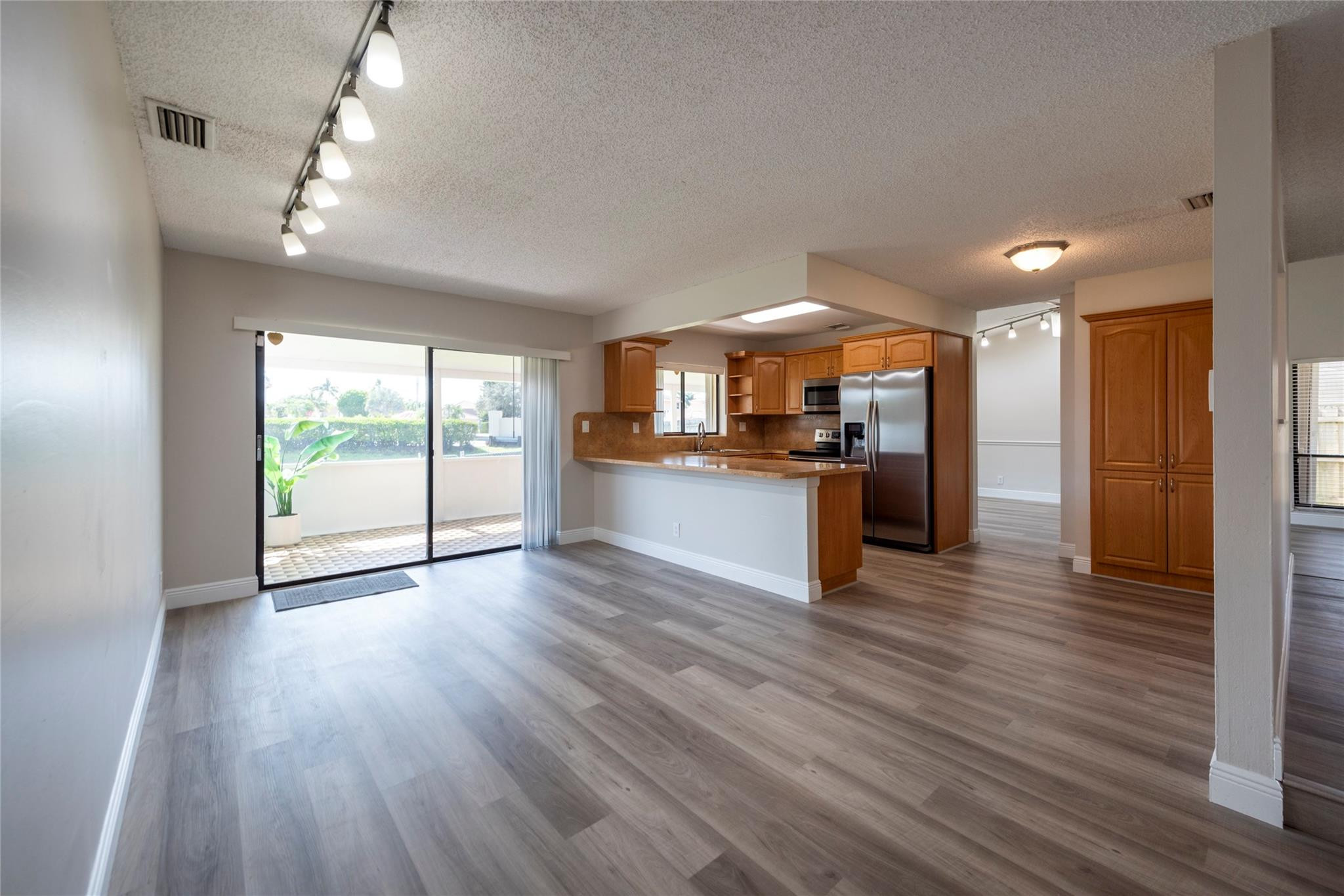 WOODBRIDGE - Residential Lease
