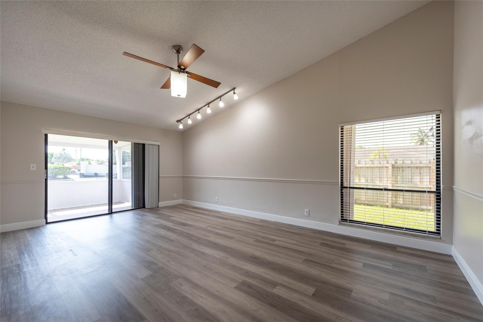 2101 NW 101st Terrace