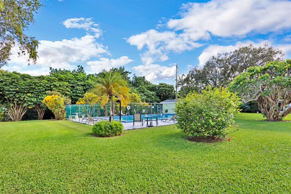 Photo of 12138 Alternate A1a #I5, Palm Beach Gardens, FL 33410 (MLS # R10758384)