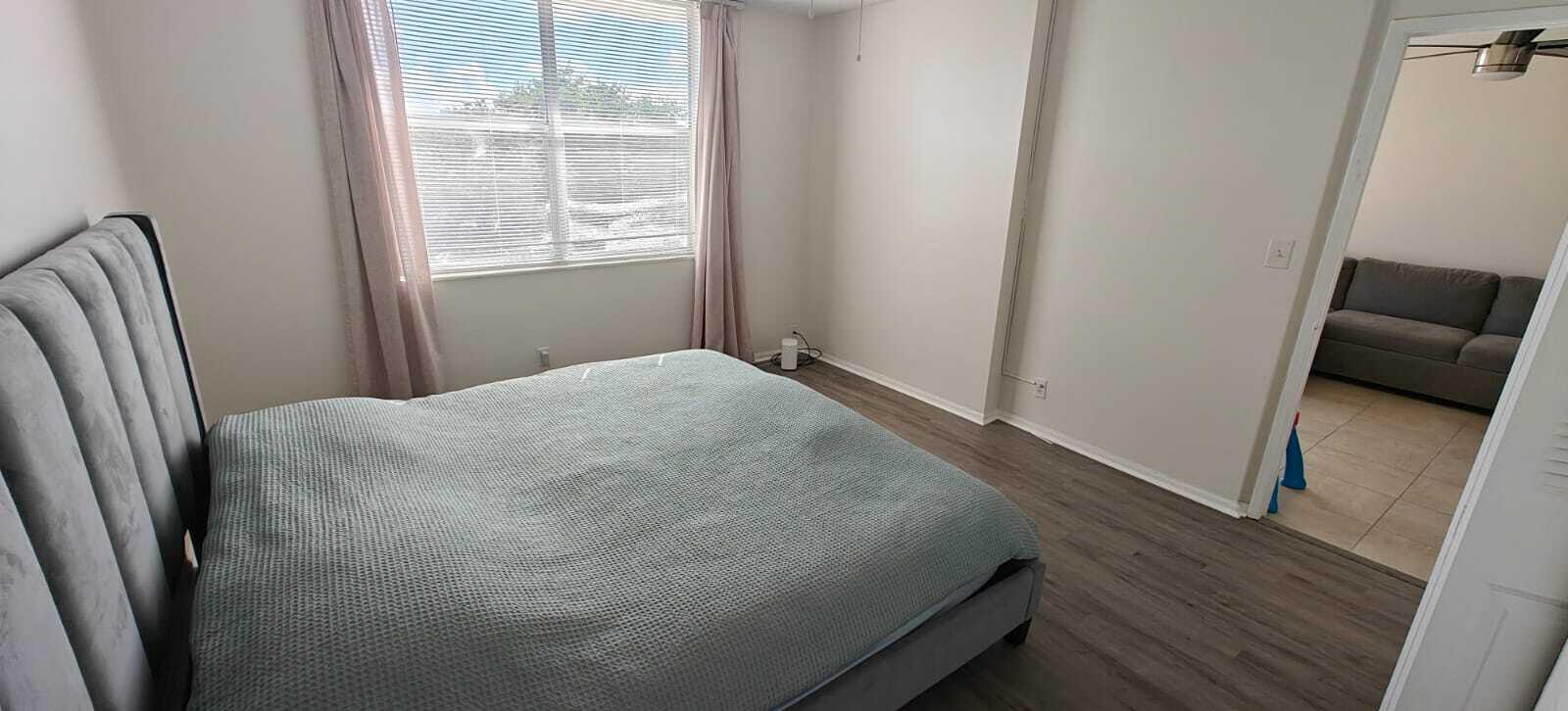 CORAL RIDGE EAST CONDO - Residential Lease