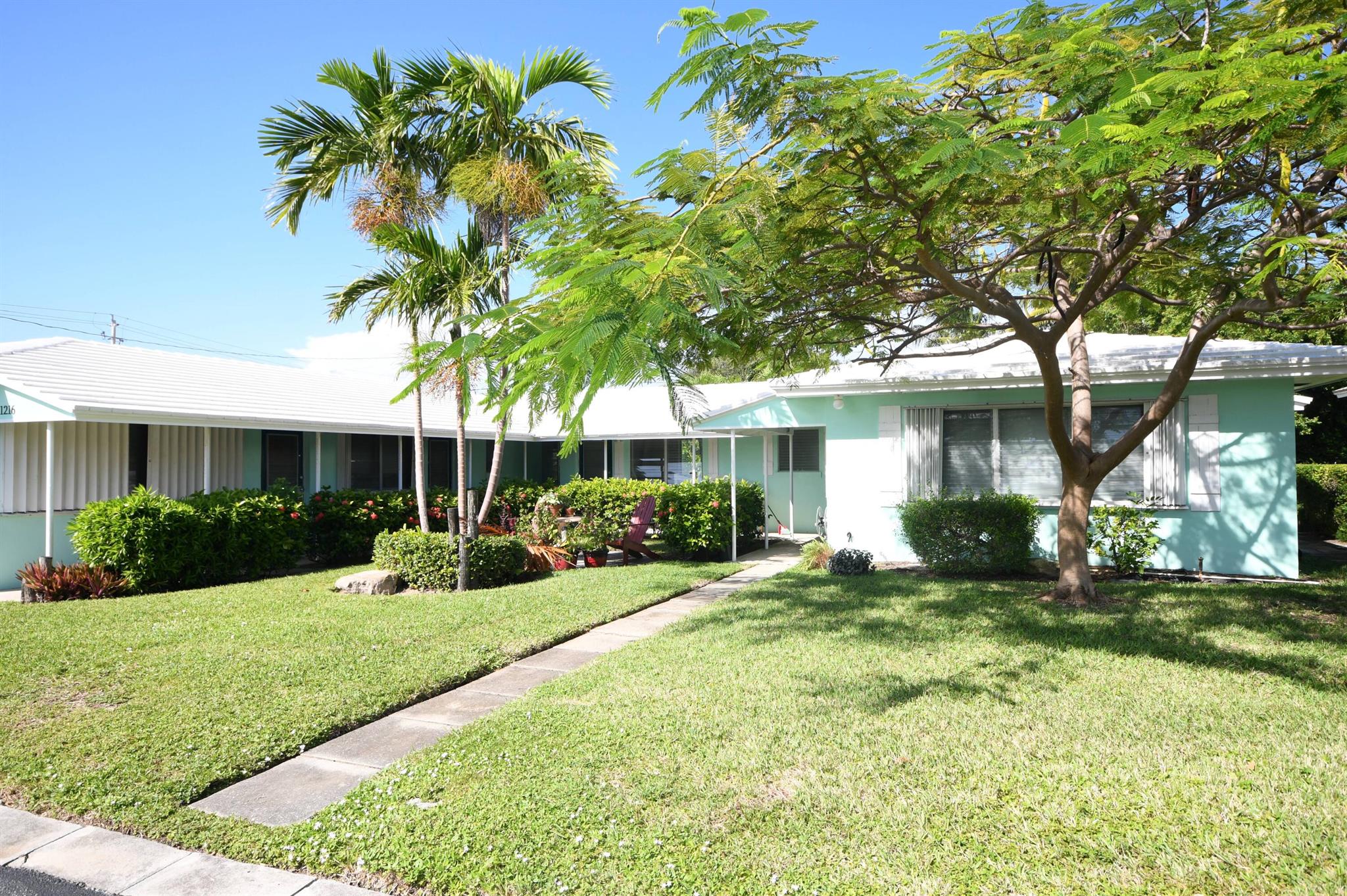 An updated one bedroom unit in a quaint building located on Singer Island. One block from the beach, shopping and restaurants. Close to the marina and inlet. If you love the beach this is the place for you!! Water is included. Electric is an additional $75 per month. Shared laundry. Only one parking space per unit. No dogs. First, last & security to move in, Income must be 2x monthly rent & be with current employer for at least 4 months. Good current rental history & no evections.