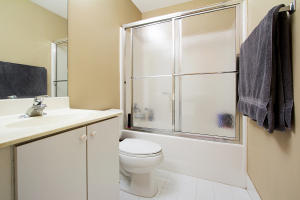 MIZNER POINTE OF BOCA VIA ANCHO - Residential