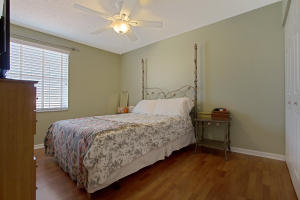 MIZNER POINTE OF BOCA VIA ANCHO - Residential