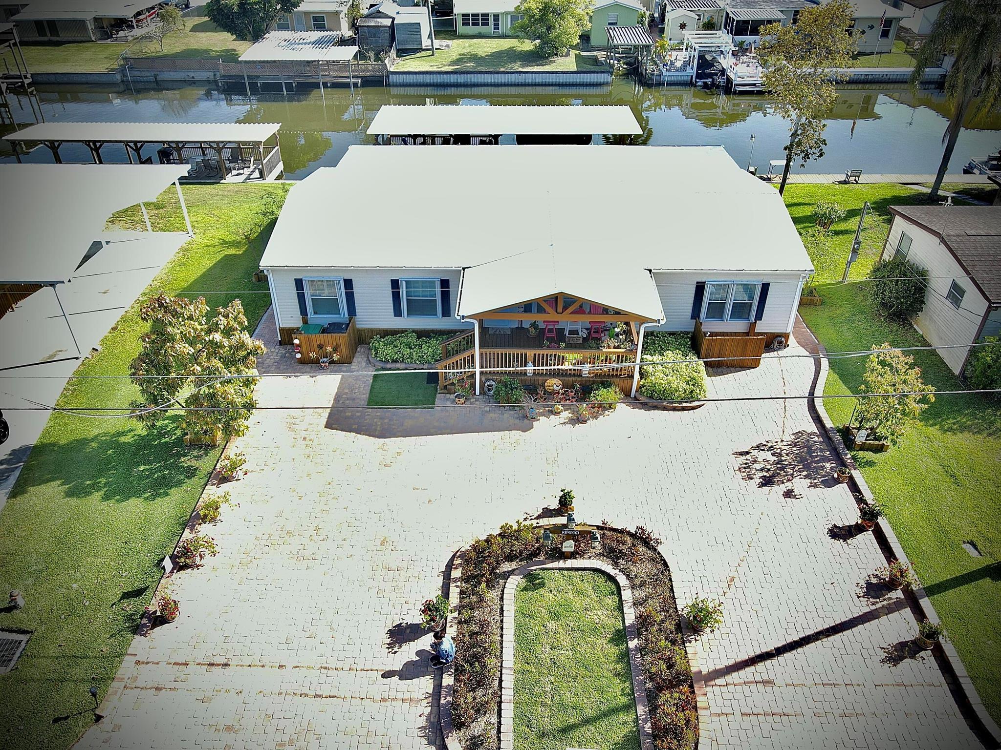2004 SE 30th Street