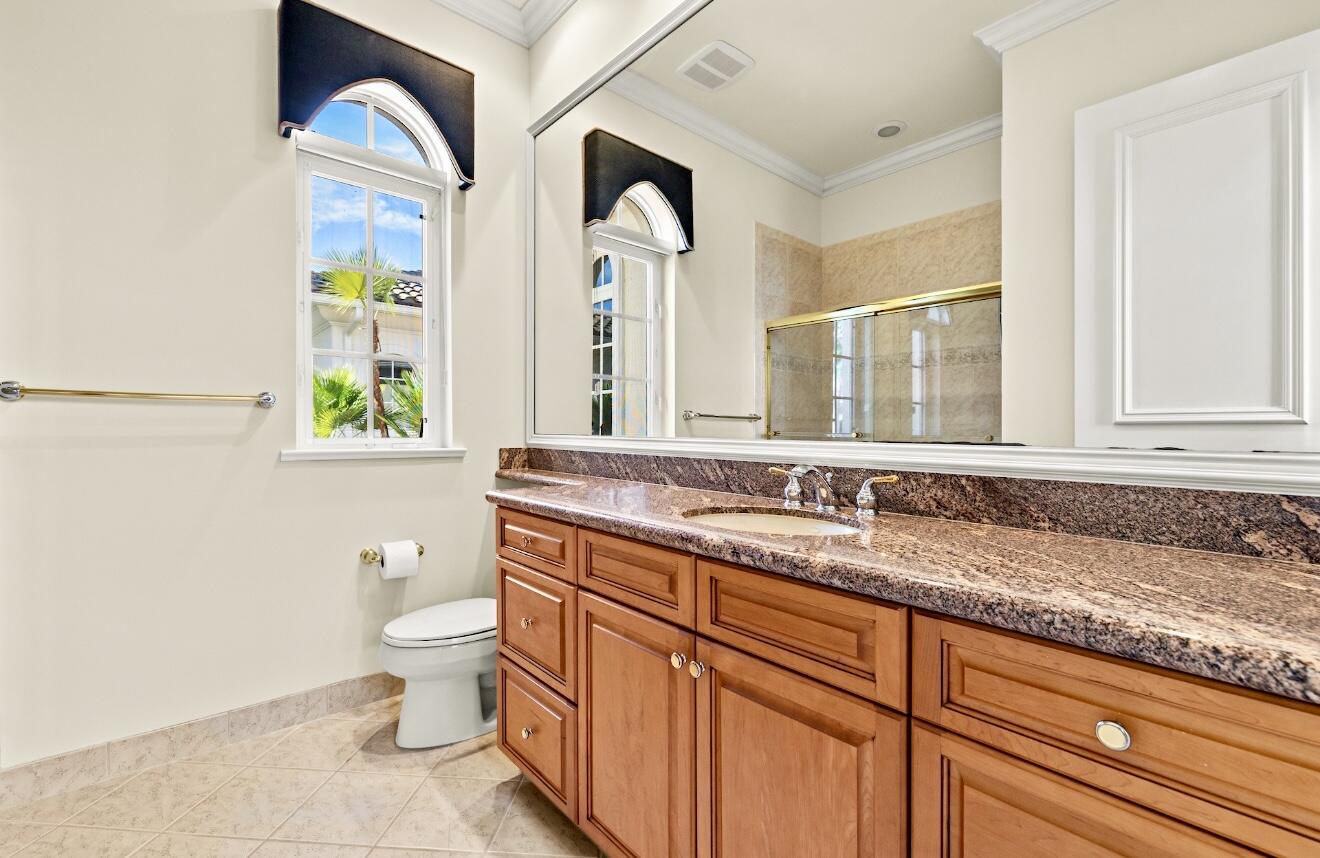 HARBOUR ISLES - Residential