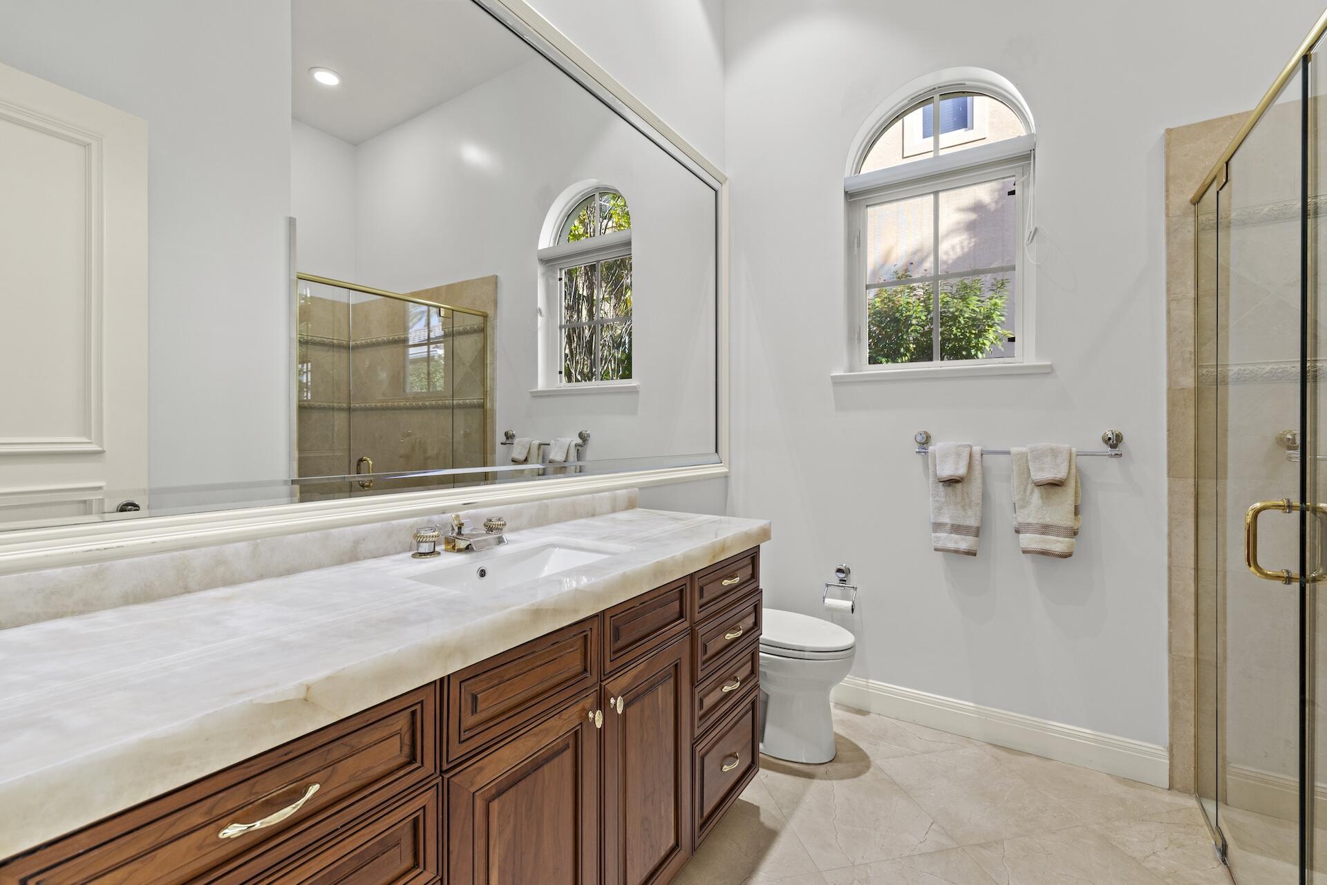 HARBOUR ISLES - Residential