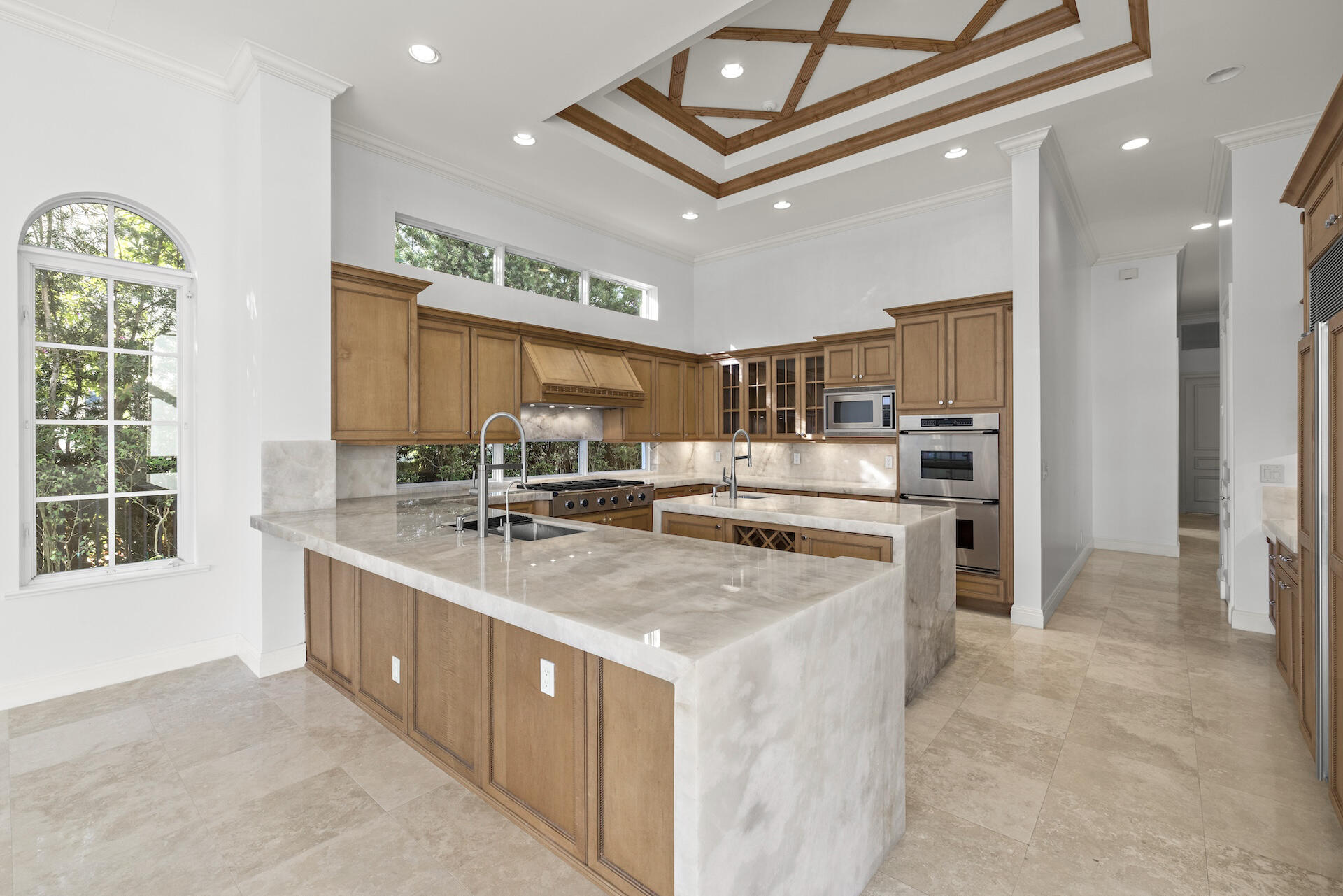 HARBOUR ISLES - Residential