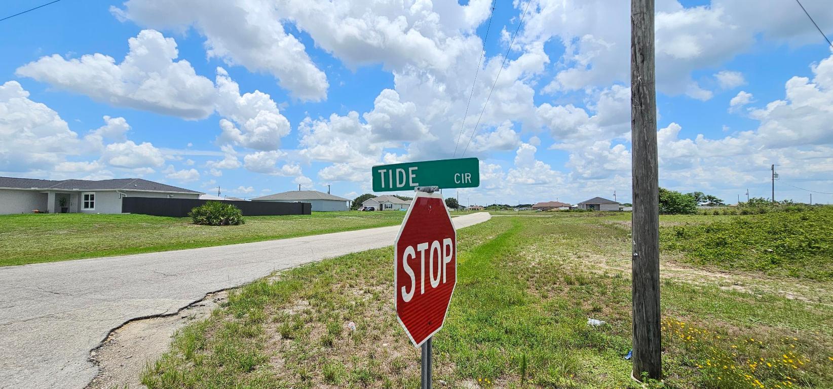 PORT LABELLE UNIT 7 - Land