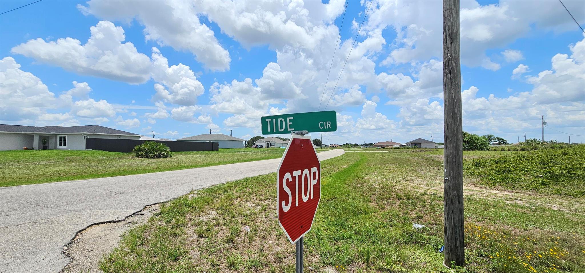 PORT LABELLE UNIT 7 - Land