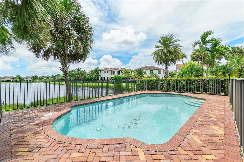 Parkland Golf & Country C - Residential