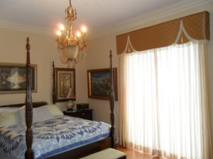 VILLAGEWALK - Residential