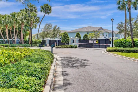 1842 Sandpiper Pointe Place, Deerfield Beach, FL MLS: R11090671