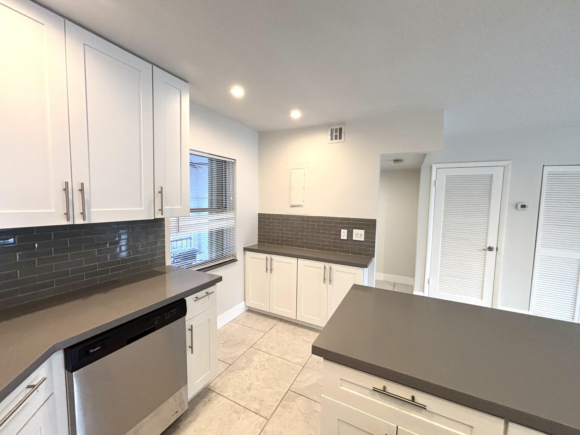 SPRING CREEK CONDO APARTMENTS - Residential