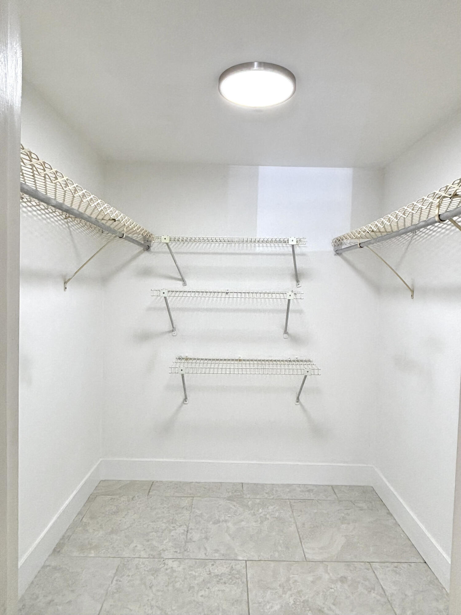 SPRING CREEK CONDO APARTMENTS - Residential