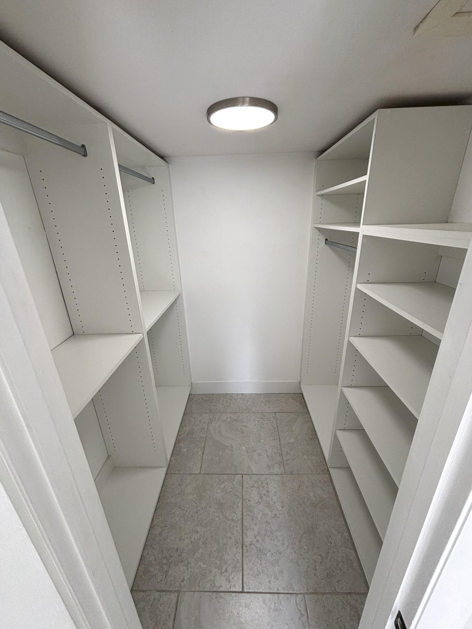 SPRING CREEK CONDO APARTMENTS - Residential