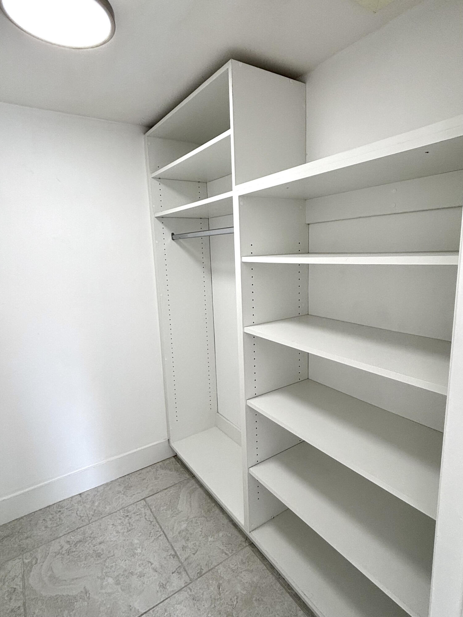 SPRING CREEK CONDO APARTMENTS - Residential