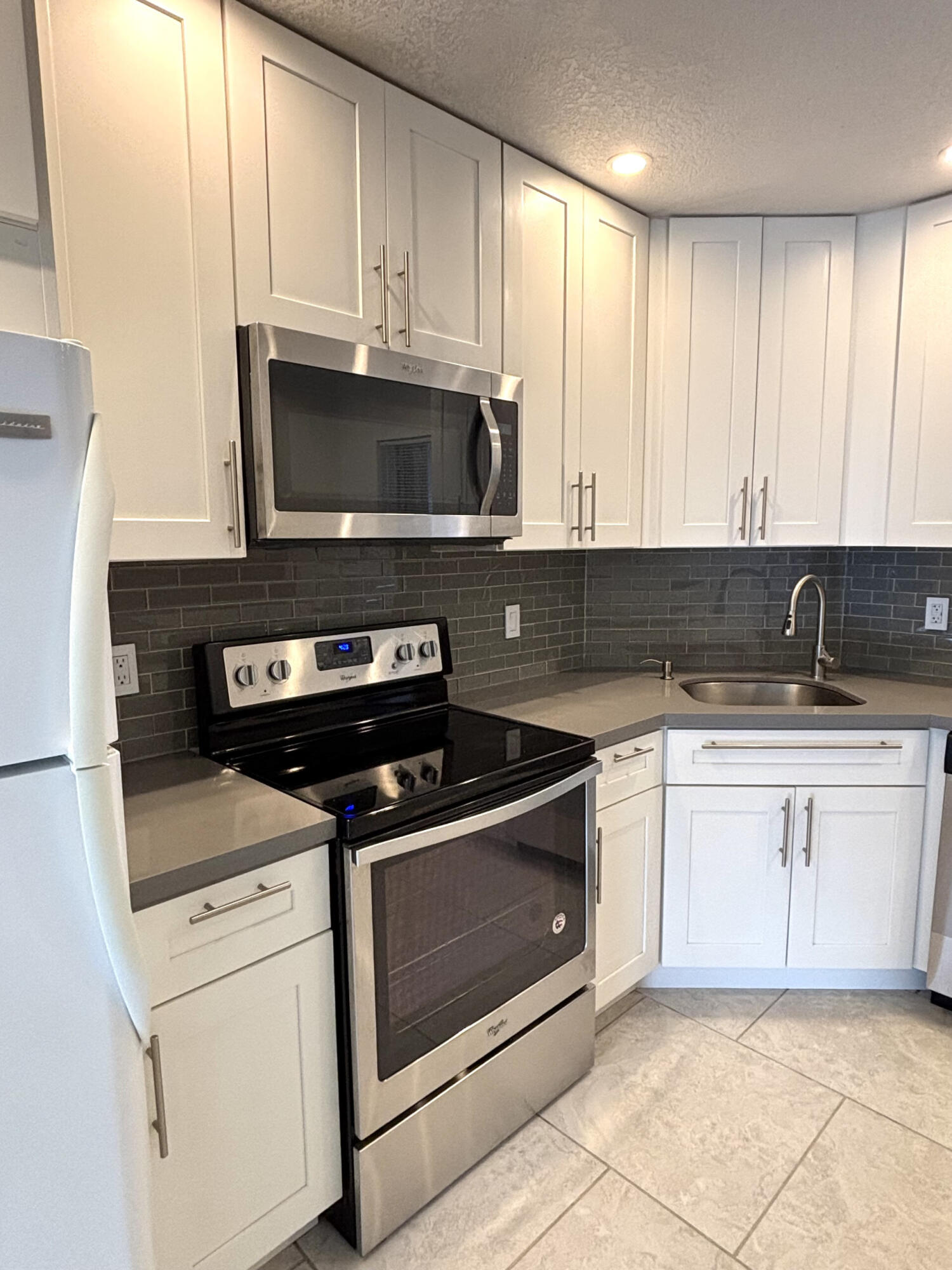 SPRING CREEK CONDO APARTMENTS - Residential