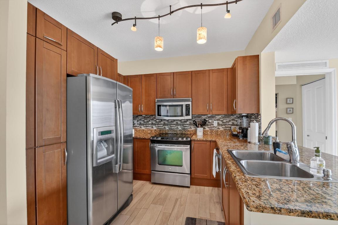 CASA COSTA CONDO - Residential