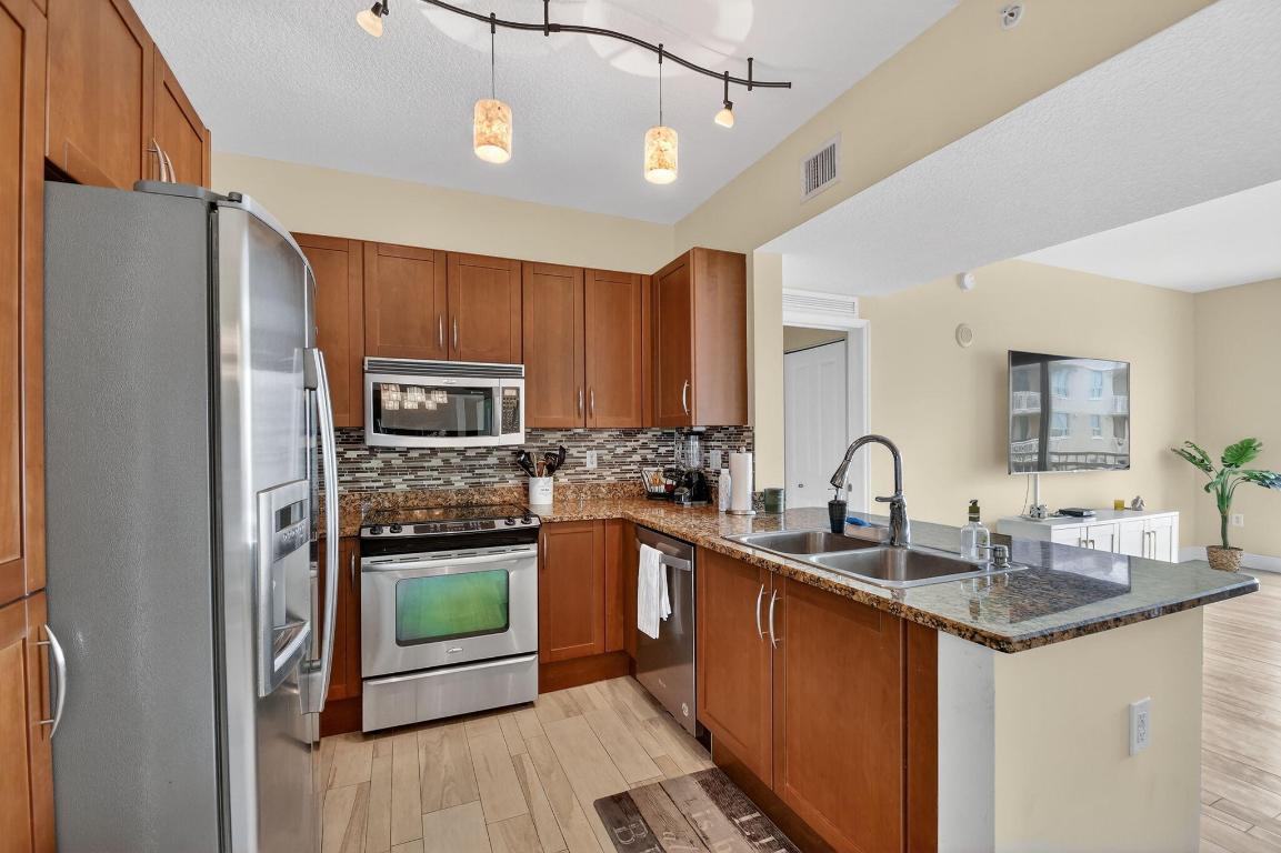 CASA COSTA CONDO - Residential